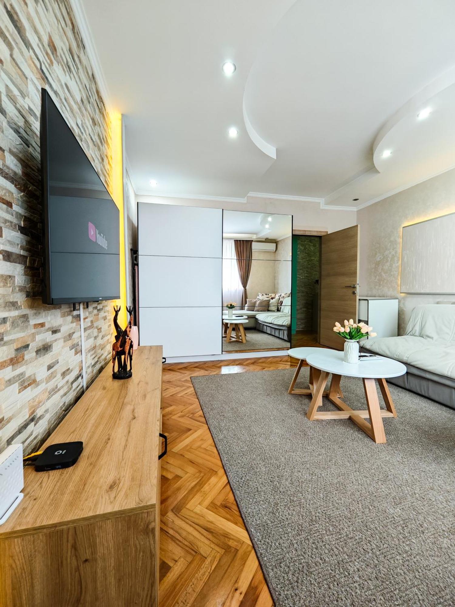 Apartman Julija Donji Milanovac Dış mekan fotoğraf