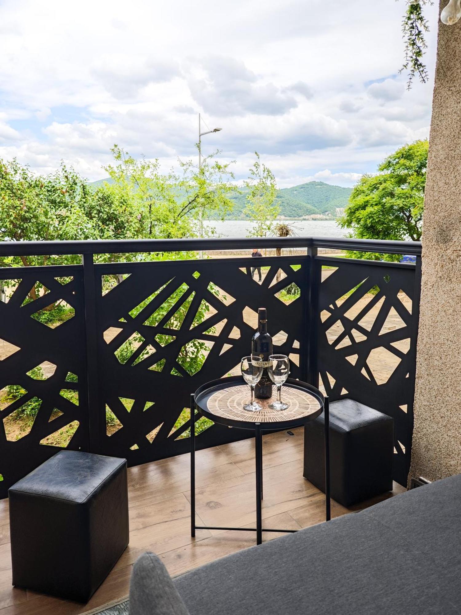 Apartman Julija Donji Milanovac Dış mekan fotoğraf