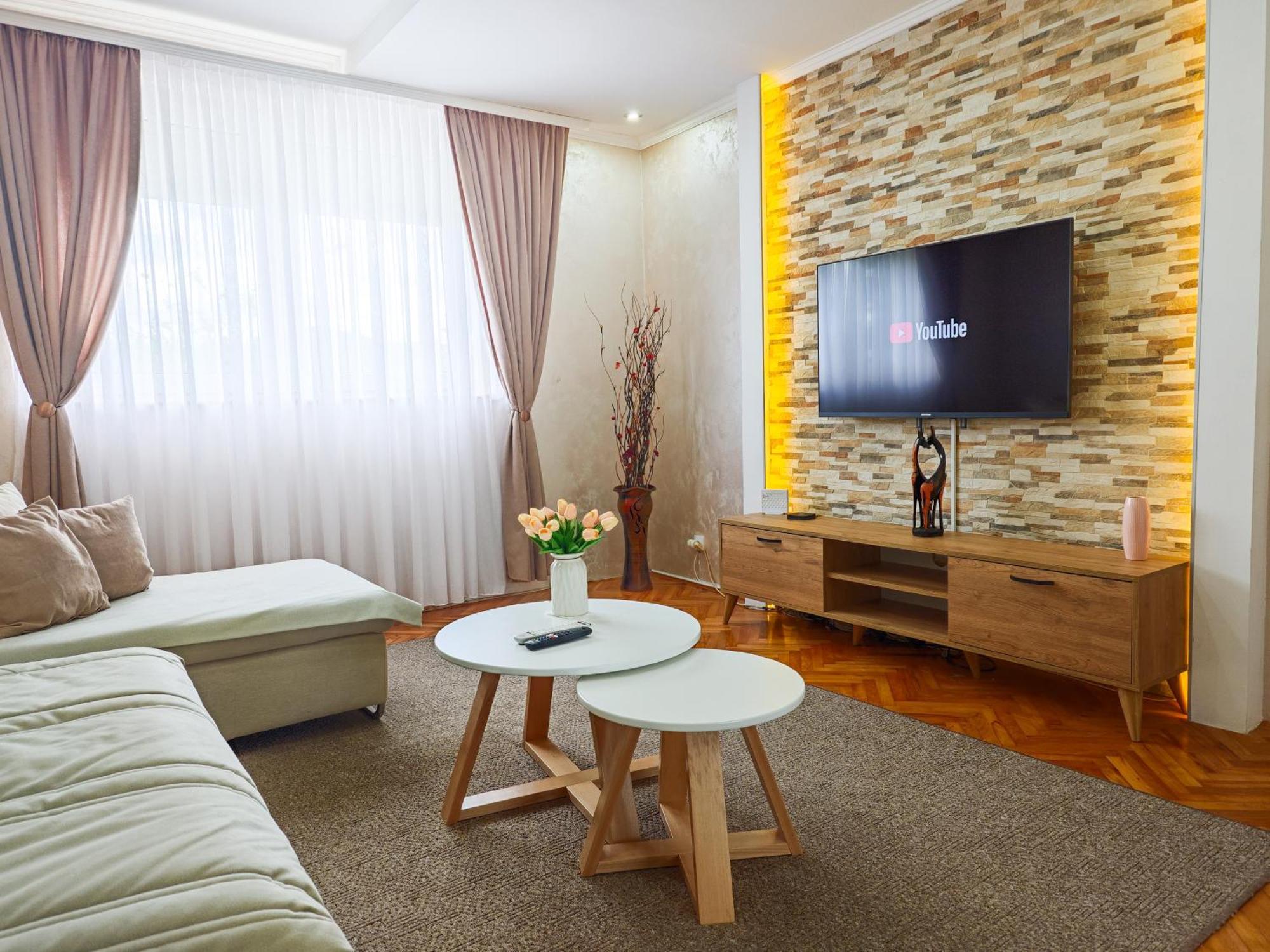 Apartman Julija Donji Milanovac Dış mekan fotoğraf
