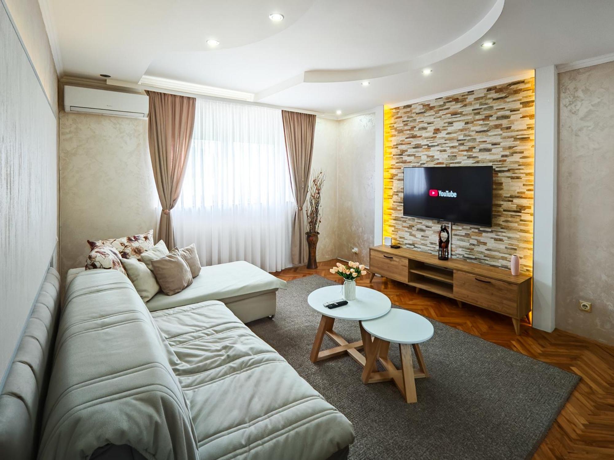 Apartman Julija Donji Milanovac Dış mekan fotoğraf