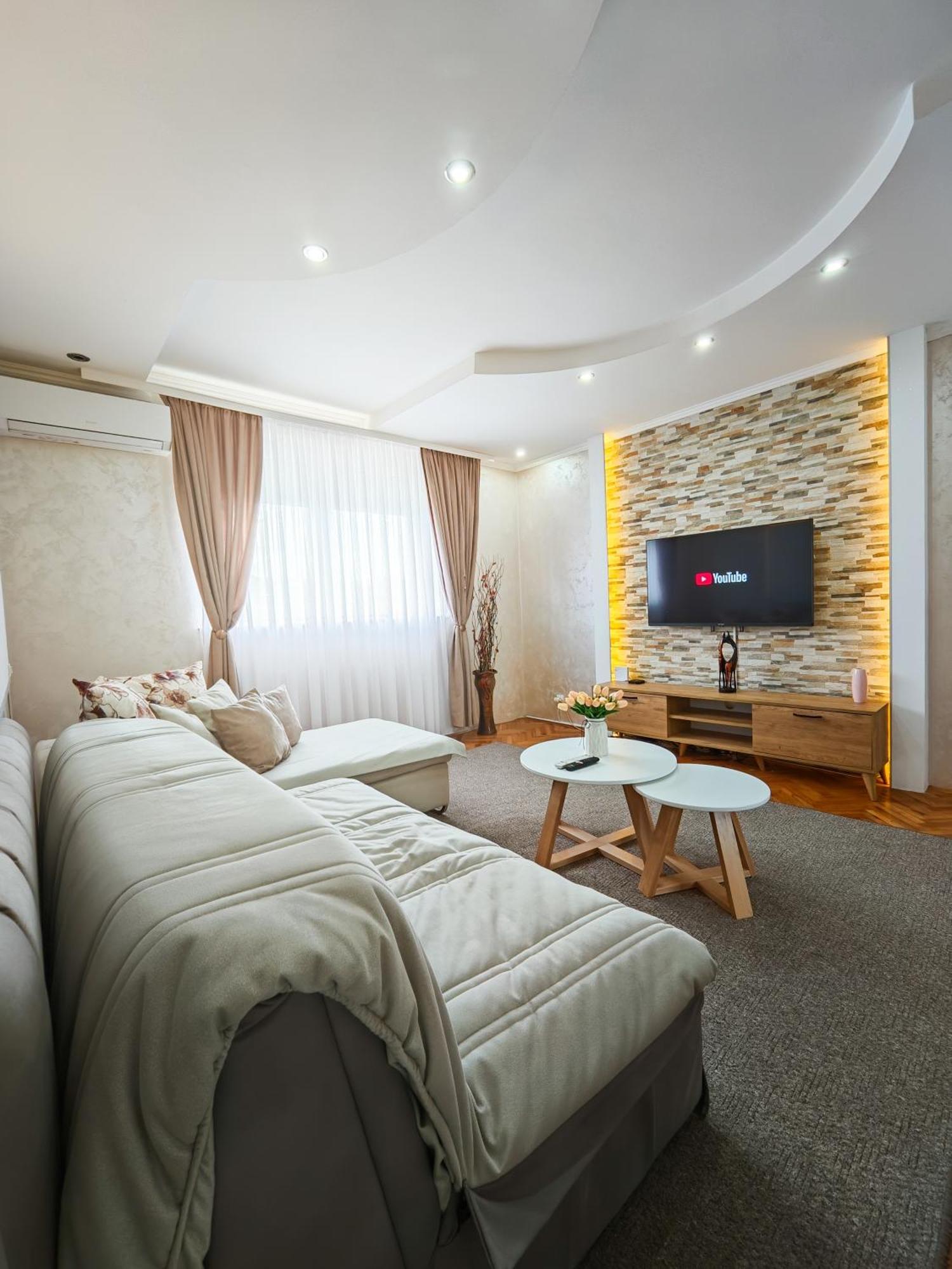 Apartman Julija Donji Milanovac Dış mekan fotoğraf
